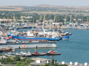 За перше півріччя 2024 року вантажообіг російських портів Азово-Чорноморського басейну знизився