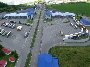 Поляки знову не пропускають вантажівки на одному з КПП на кордоні з Україною