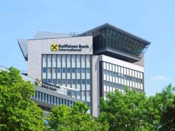 Raiffeisen Bank отказался от соглашения, связанного с российским олигархом Дерипаской