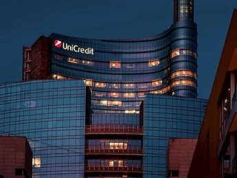 UniCredit передумала покупать банк "Открытие"