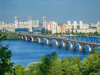Столичная власть призвала немедленно реставрировать мост Патона через Днепр во избежание аварийных ситуаций