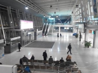 Аэропорт "Львов" временно отказался от рейсов Yanair