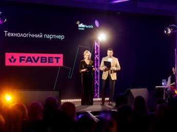 FAVBET и Всеукраинская рекламная коалиция на Effie Awards отметили Укрзализныцю специальной наградой