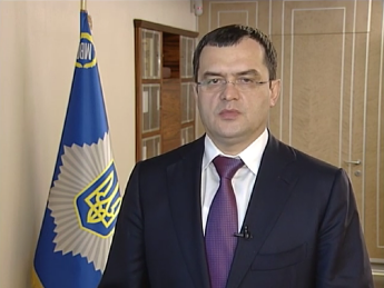 Кабмін просить знову накласти санкції на ексголову МВС Захарченка, аби конфіскувати його майно