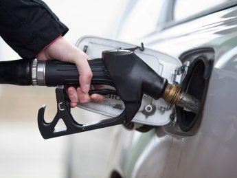 Кабмін уточнив свою ініціативу щодо поступового підвищення акцизів на паливо до 2028 року