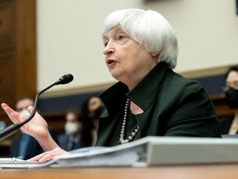 США не могут законно арестовать активы российского Центробанка, - министр финансов США