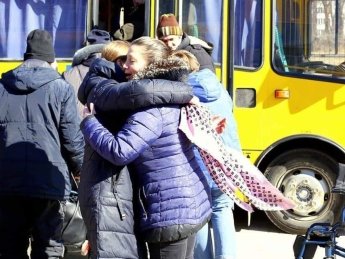Из Мариуполя 20 апреля удалось уехать четырем эвакуационным автобусам