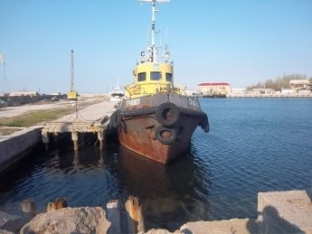 В Украине продают катер за долги по зарплате (ФОТО)