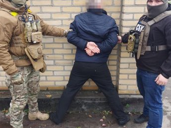 СБУ та ДБР затримали в Херсоні колаборантів з СІЗО, де утримувалися викрадені окупантами жителі (ФОТО, ВІДЕО)