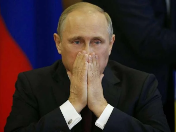 Путін, ймовірно, погодиться на перемир’я з Україною, але спробує тягнути з ним задля власної вигоди – Bloomberg