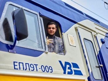 "Борьба со спекулянтами": пассажиры "Укрзализныци" смогут приобрести билет за день до поездки