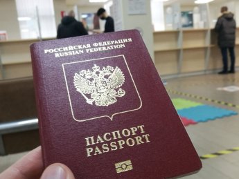 Эстония закрывает границы для россиян с шенгенскими визами