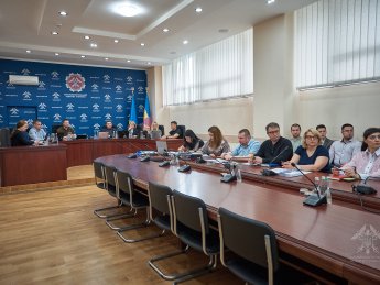 АМКУ рекомендует производителям и импортерам лекарственных средств не ограничивать конкуренцию при отборе дистрибьюторов