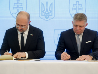 Україна та Словаччина домовились про спільне виробництво інженерної техніки для розмінування