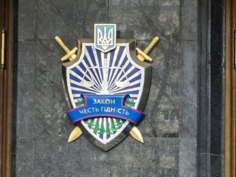 Помощника нардепа подозревают в передаче ФСБ данных про обороноспособность Украины