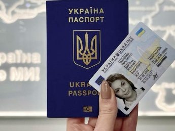Мобільні пункти для видачі документів українцям запустять ще в трьох країнах