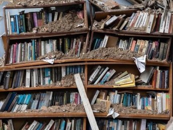 книги, библиотека, стопка книг, разрушенная библиотека