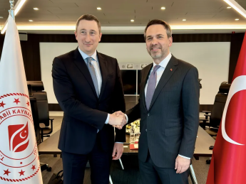 Олексій Чернишов, Альпарслан Байрактар, Україна, Туреччина, нафтогаз