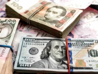 Наближення до офіційного курсу триває. Скільки коштуватимуть долар і євро цього тижня