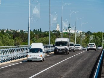В Чернигове открыли движение по новому мосту через Десну (ФОТО)
