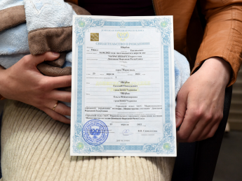 Уряд пропонує визнавати народження та смерть на окупованих територіях за російськими документами