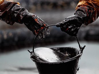 Росія планує встановити мінімальну ціну на нафту у відповідь на обмеження G7