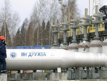 Венгрия возобновила поставки российской нефти "Лукойла" через Украину