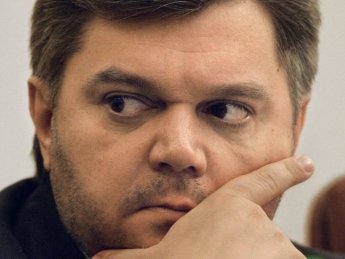 Беглого экс-министра энергетики вызывают в прокуратуру