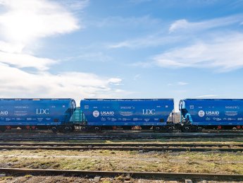 USAID приобрел 85 вагонов-зерновозов для одного из крупнейших экспортеров украинского зерна