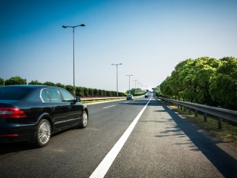 автомобіль