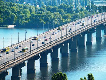 Киев остается "антилидером" по количеству критических мостов, в других регионах тоже проблемная ситуация