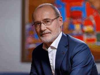 "Сьогодні є впевненість у тому, що ми нарешті зможемо побудувати успішну та процвітаючу державу" — Віктор Іванчик, «Астарта-Київ»