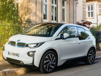 Обійшла Tesla: BMW вперше очолила європейський ринок електромобілів