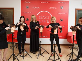 L’Oréal Україна розпочинає набір учасниць на здобуття професій перукарки та візажистки