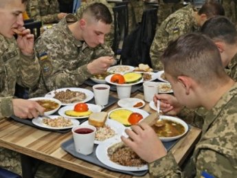 Скандал в Міноборони. Відповідального за закупки Хмельницького звільнили, — нардеп