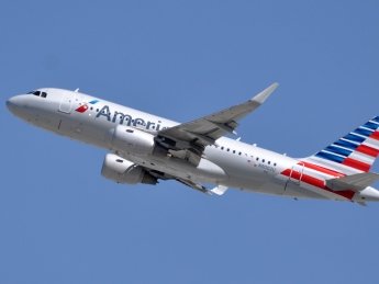 самолет компании American Airlines