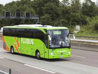 Из Украины запустили три новых международных автобусных маршрута: будут курсировать в аэропорты