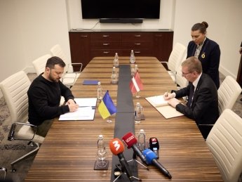 Україна і Латвія підписали двосторонню безпекову угоду: що вона передбачатиме