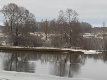 В Черниговской области заметили понтонный мост врага. Источник: ГНСУ