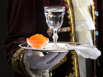 Олігархи, горілка та ікра: Нова Зеландія оголосила про новий пакет санкцій проти Росії