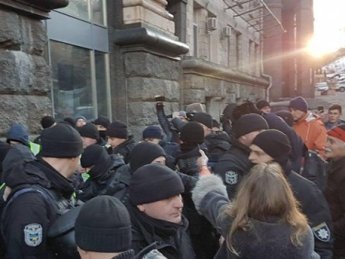 В Киеве задержали помощника Надежды Савченко