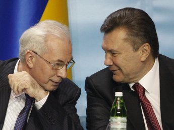 Справу проти Януковича та Азарова передали до суду