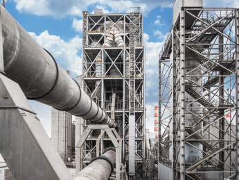 15 млн тонн цемента для восстановления: CRH готова инвестировать в заводы в Украине