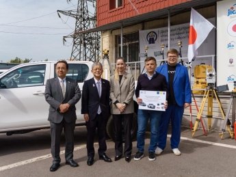 Японія передала Агентству відновлення нове високотехнологічне обладнання для обстеження мостів і доріг