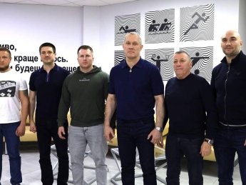 Михайло Кошляк (третій праворуч). Джерело:  Федерація боксу і дзюдо