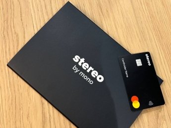 Stereo, картка