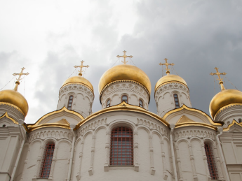Каждый пятый украинец не доверяет ни одной церкви — опрос