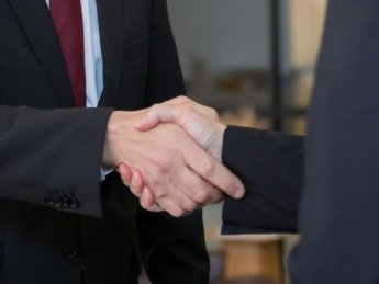"Жирніші" угоди, але менше прозорості: як змінився український ринок злиттів та поглинань в січні-вересні