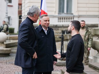Президенты Литвы и Польши прибыли во Львов на встречу с Зеленским