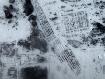 Reuters опубликовал новые спутниковые снимки войск РФ возле Украины